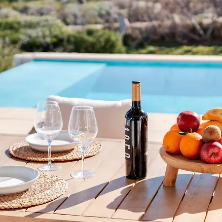 Villa Mercedes - Tranquila Con Vistas Al Mar Cala Morell
